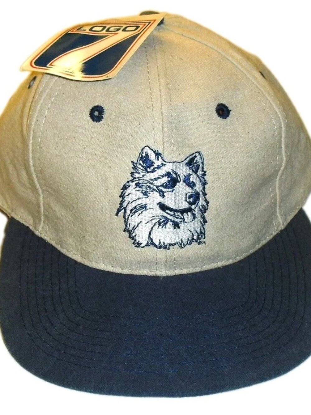 Uconn Huskies 90s Vintage Logo 7 Mens Snapack hat cap New Tags Ncaa